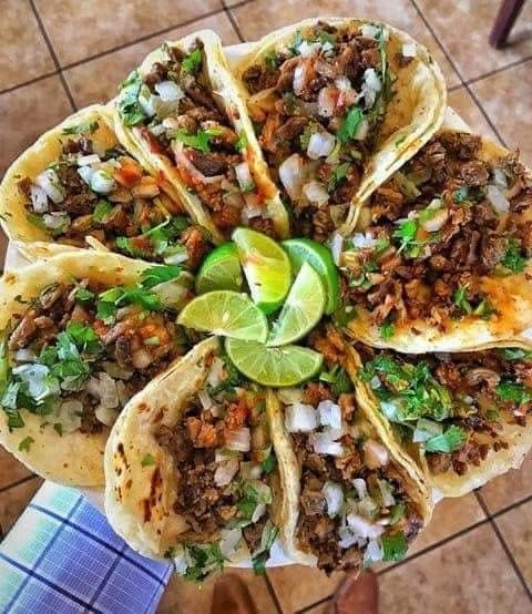 Ranchero's carne and fresh tortillas